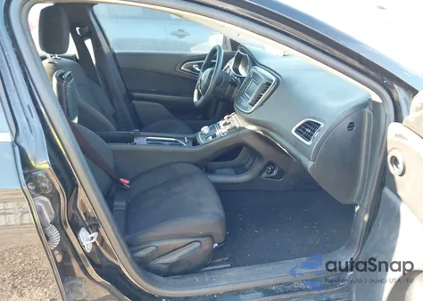 2015 Chrysler 200 Limited из США, поврежденный, VIN 1C3CCCAB5FN740195